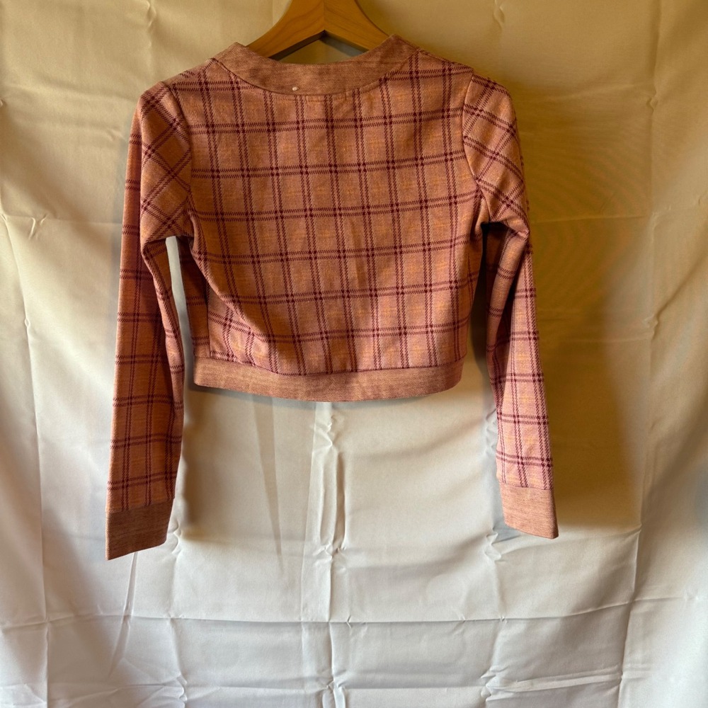 Plaid Cropped Cardigan Sweater - Picture 4 of 8